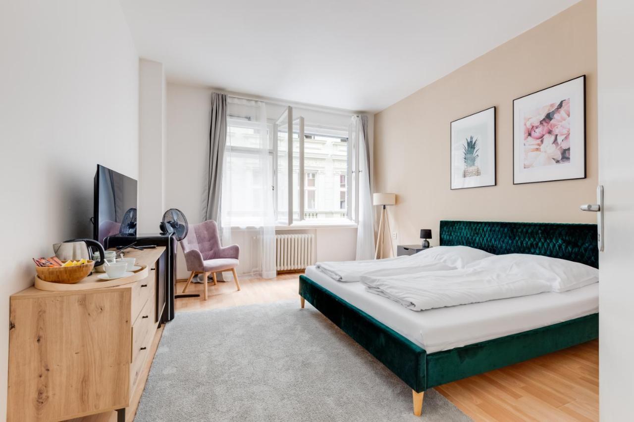 Riben House Prague Aparthotel ภายนอก รูปภาพ