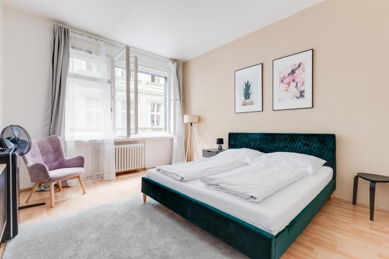 Riben House Prague Aparthotel ภายนอก รูปภาพ