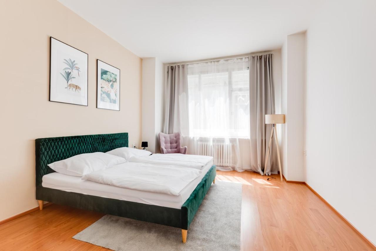 Riben House Prague Aparthotel ภายนอก รูปภาพ