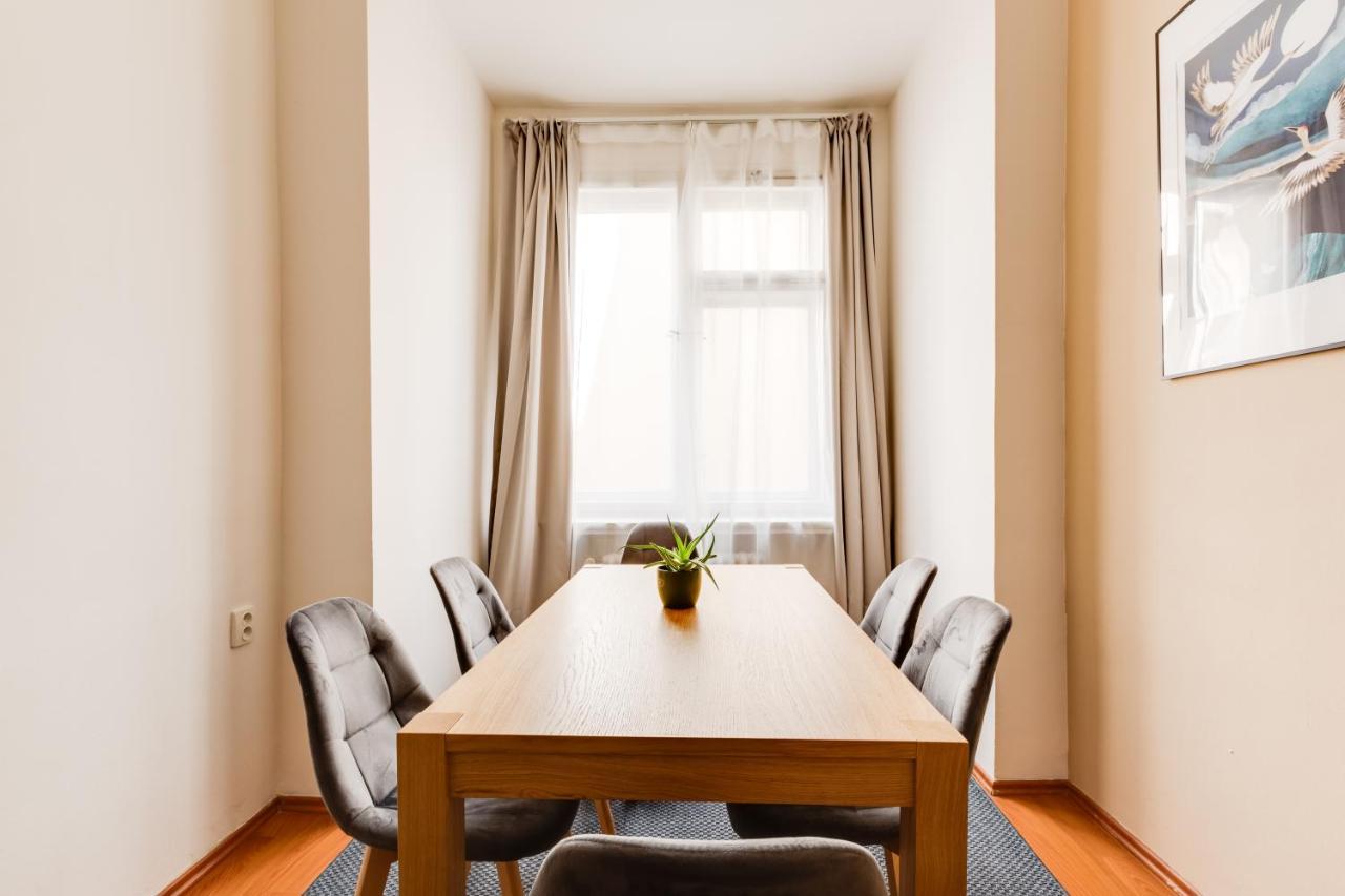 Riben House Prague Aparthotel ภายนอก รูปภาพ
