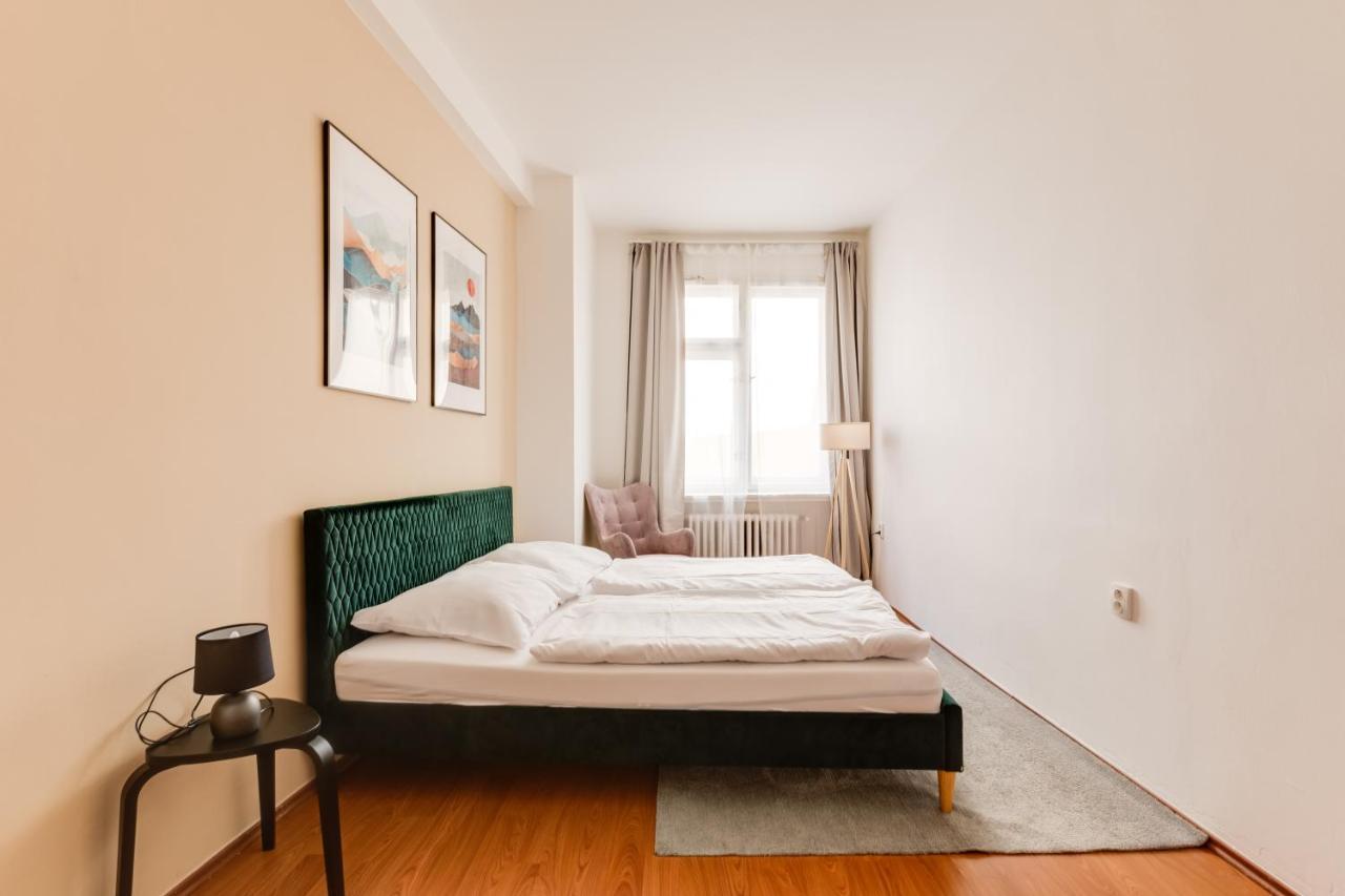 Riben House Prague Aparthotel ภายนอก รูปภาพ
