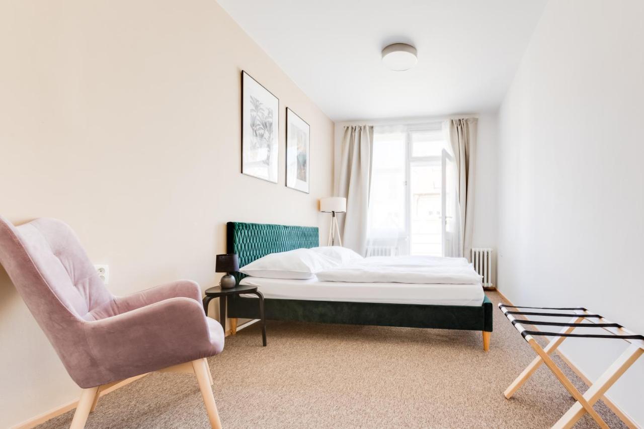 Riben House Prague Aparthotel ภายนอก รูปภาพ