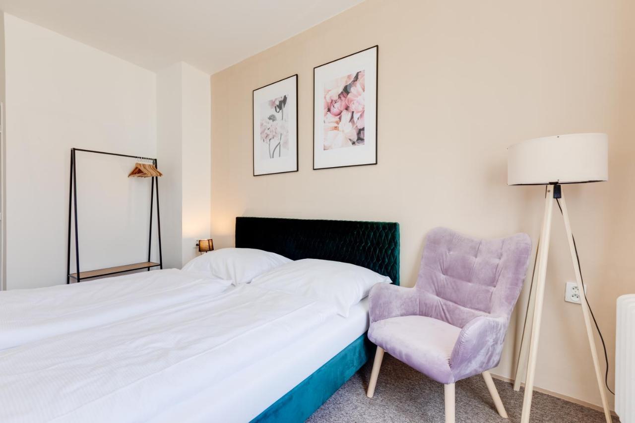 Riben House Prague Aparthotel ภายนอก รูปภาพ