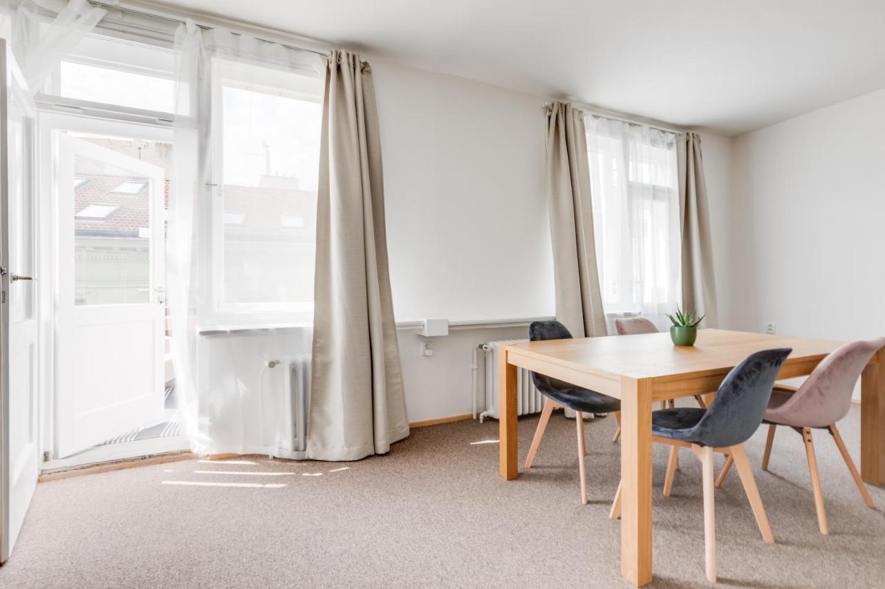 Riben House Prague Aparthotel ภายนอก รูปภาพ