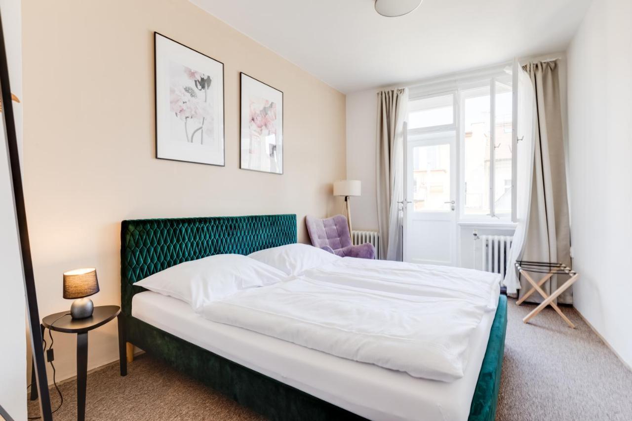 Riben House Prague Aparthotel ภายนอก รูปภาพ