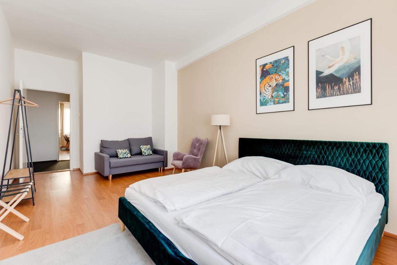 Riben House Prague Aparthotel ภายนอก รูปภาพ